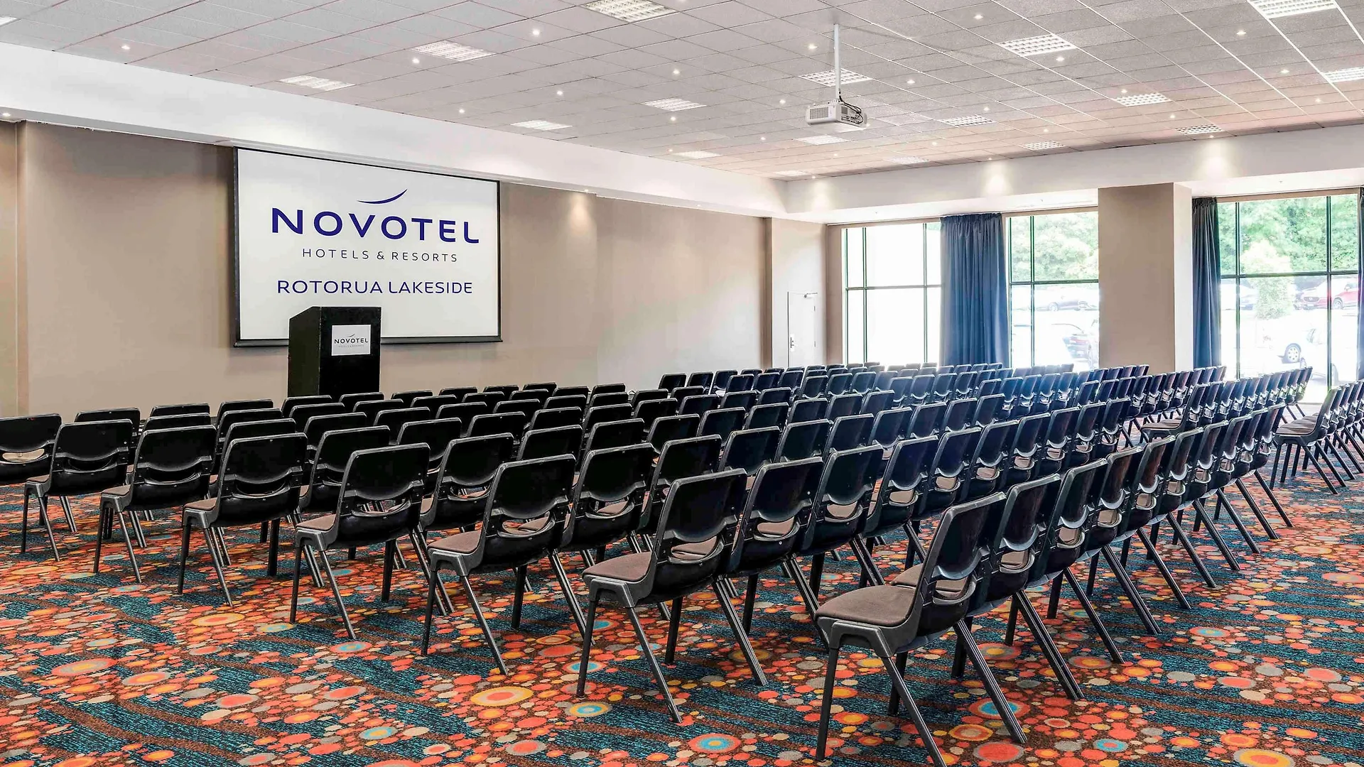 Novotel Rotorua Lakeside New Zealand