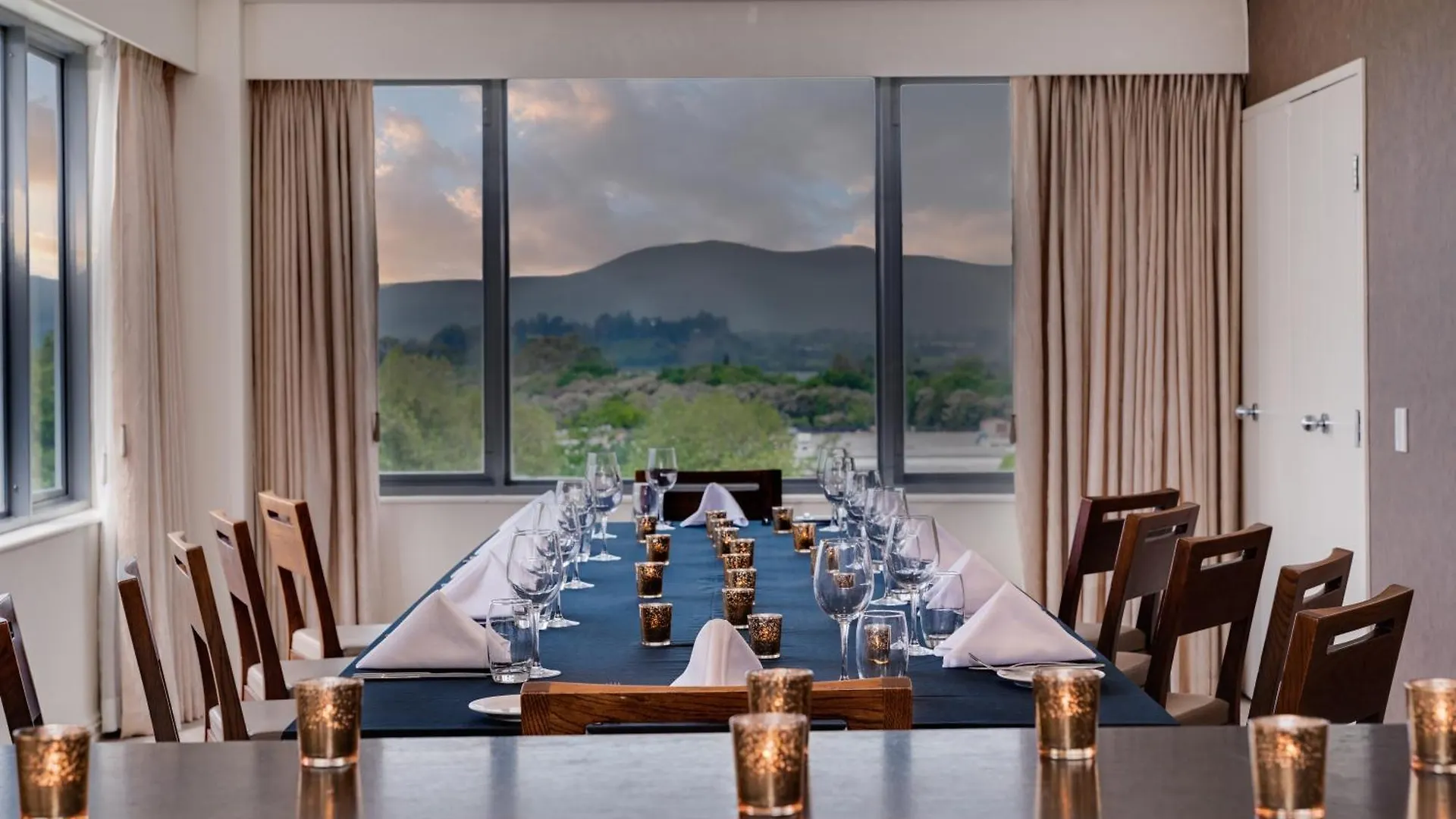 Novotel Rotorua Lakeside 4*,  New Zealand