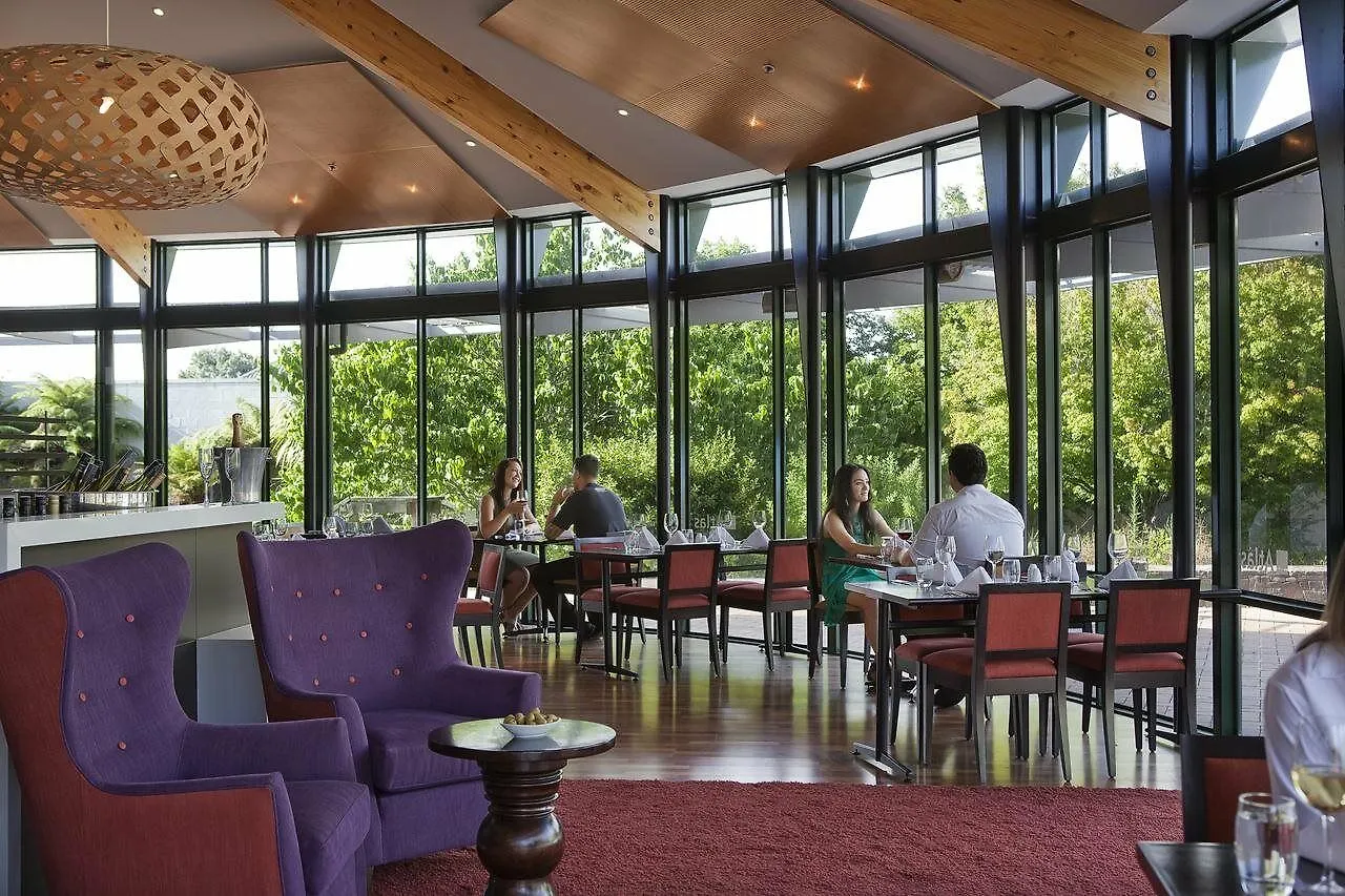 Hotel Novotel Rotorua Lakeside