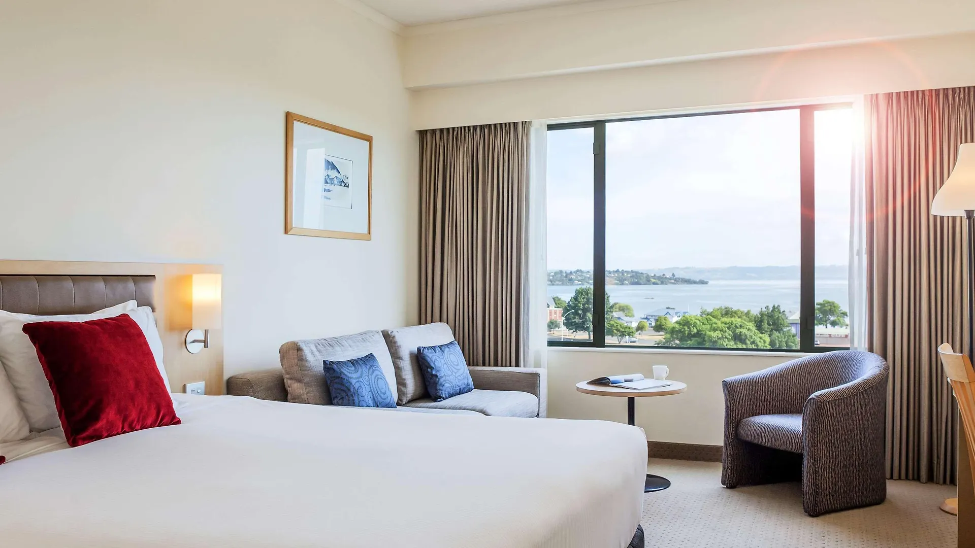 Hotel Novotel Rotorua Lakeside