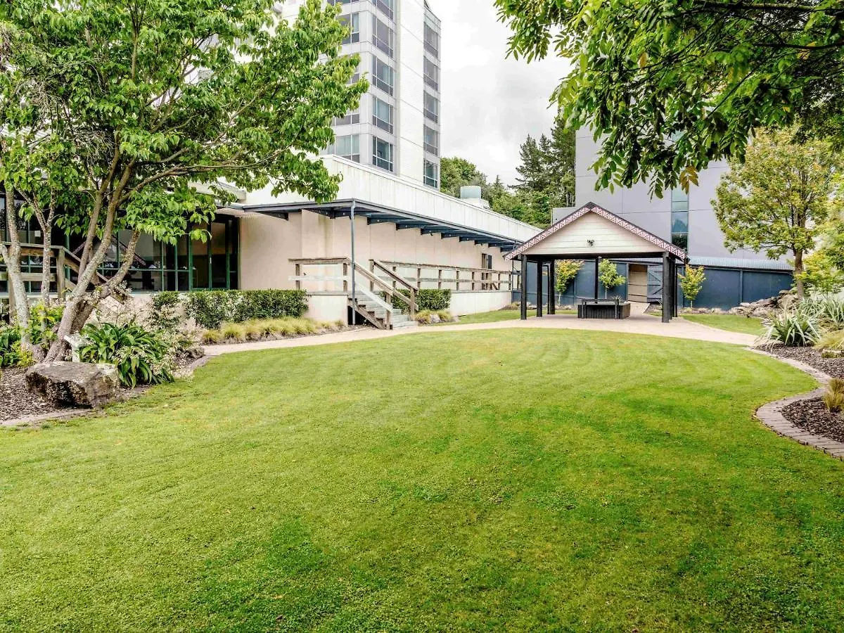 Novotel Rotorua Lakeside 4*,